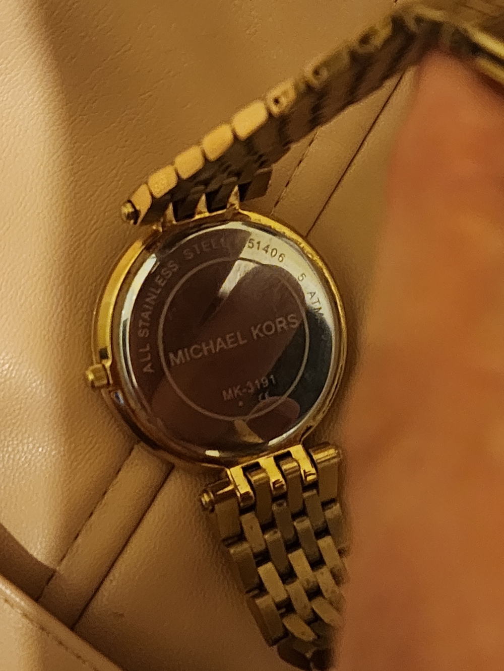 Michael Kors MK3191 Gold Tone Watch Like New - Picture 8 of 10
